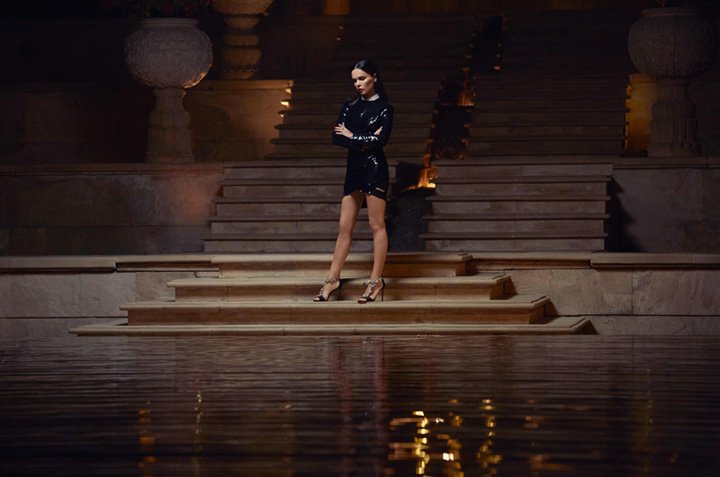 Jimmy Choo 2025早春系列时尚大片