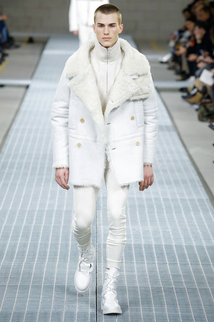 Dirk Bikkembergs 2025米兰时装周男装秀