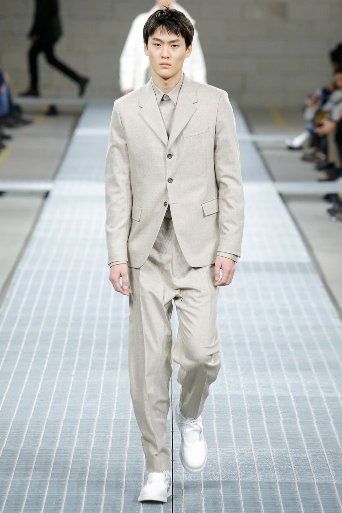 Dirk Bikkembergs 2025米兰时装周男装秀