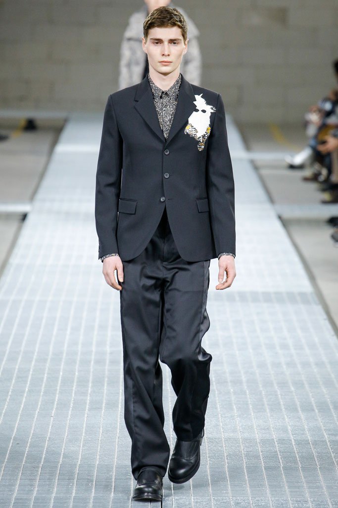 Dirk Bikkembergs 2025米兰时装周男装秀