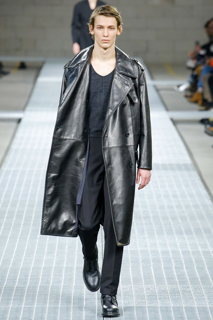 Dirk Bikkembergs 2025米兰时装周男装秀