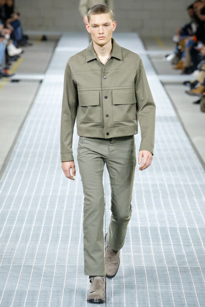 Dirk Bikkembergs 2025米兰时装周男装秀