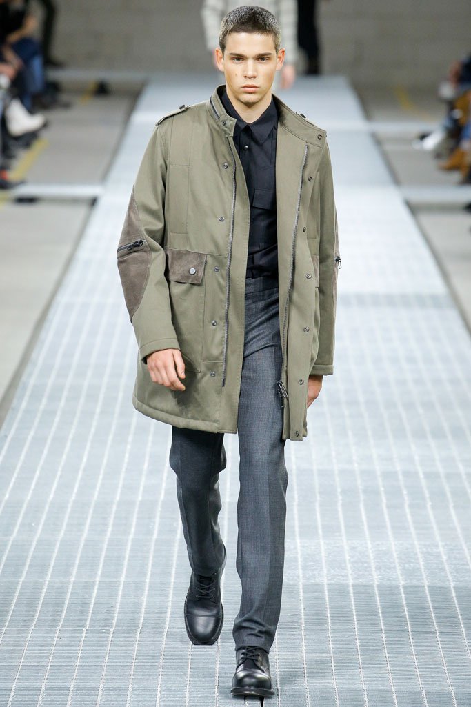 Dirk Bikkembergs 2025米兰时装周男装秀