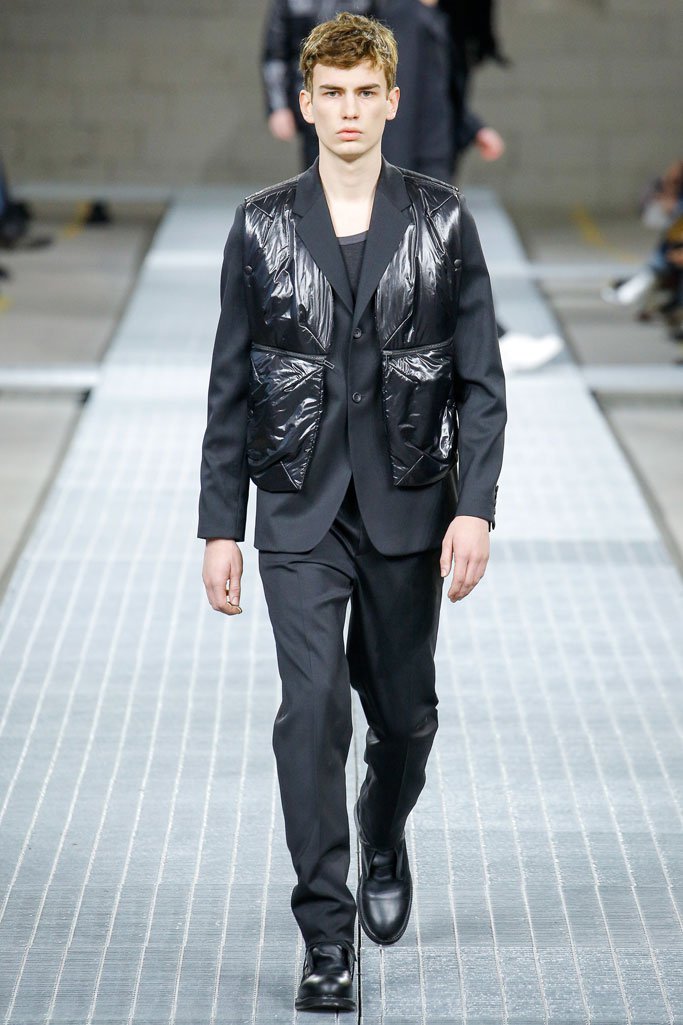 Dirk Bikkembergs 2025米兰时装周男装秀