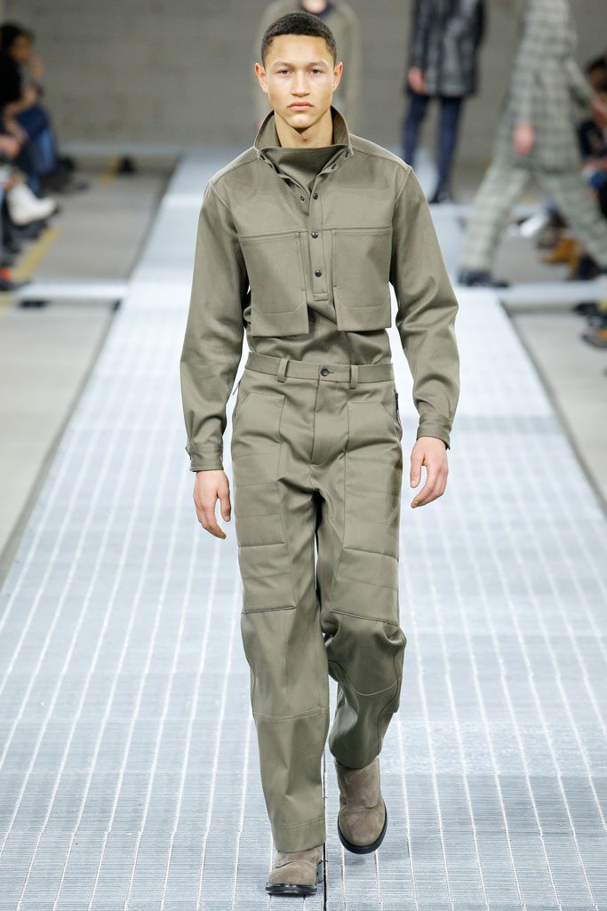 Dirk Bikkembergs 2025米兰时装周男装秀