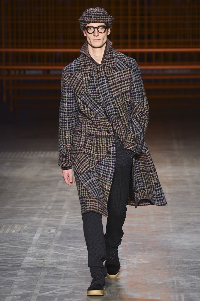 Missoni（米索尼）2025米兰时装周男装时装发布会