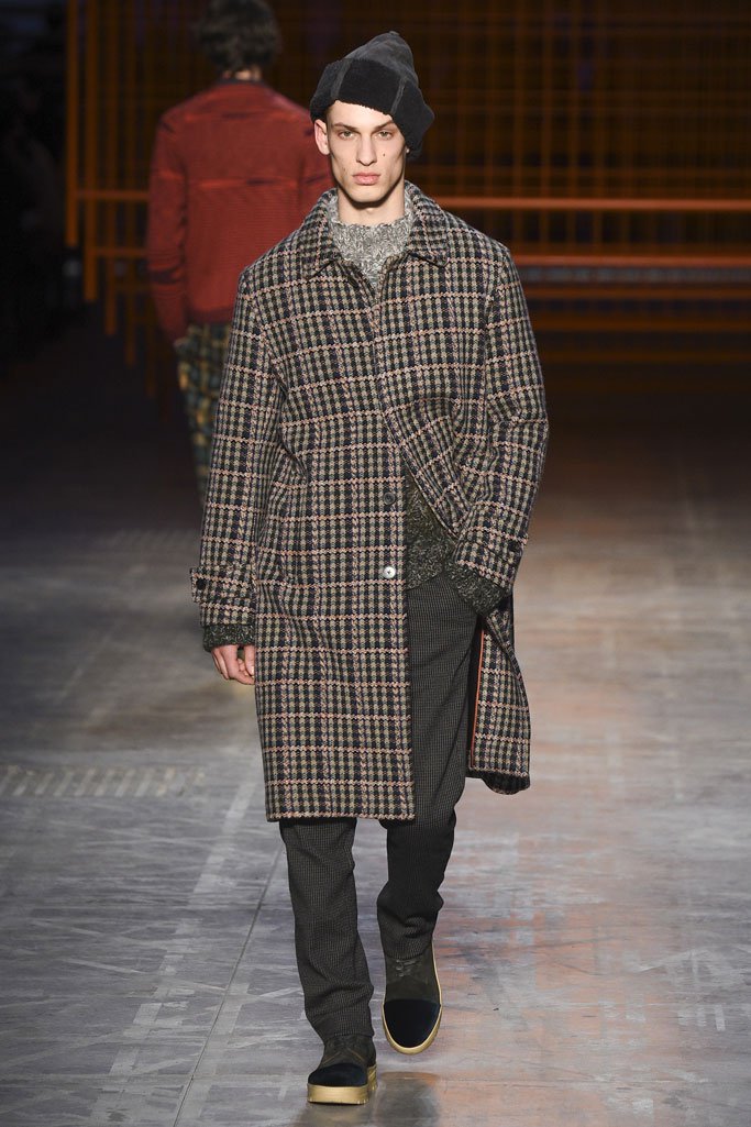 Missoni（米索尼）2025米兰时装周男装时装发布会