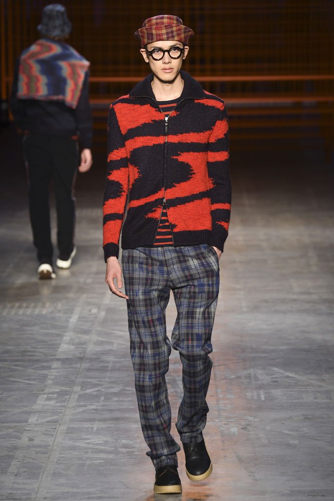 Missoni（米索尼）2025米兰时装周男装时装发布会