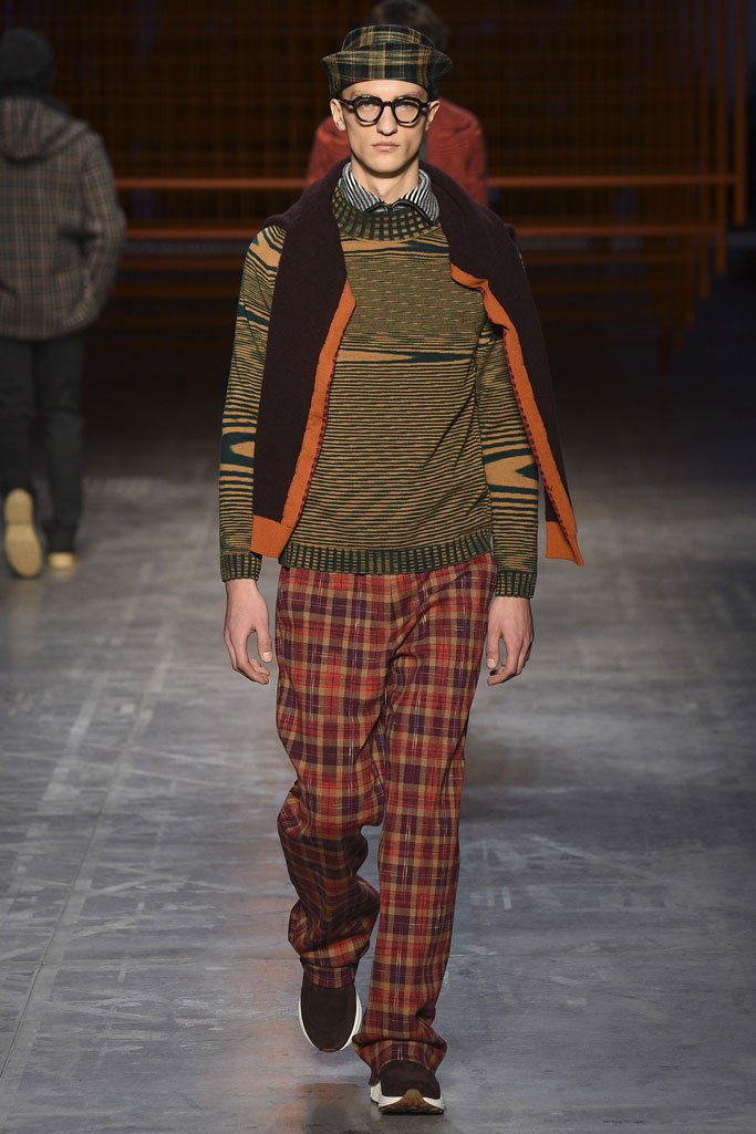 Missoni（米索尼）2025米兰时装周男装时装发布会