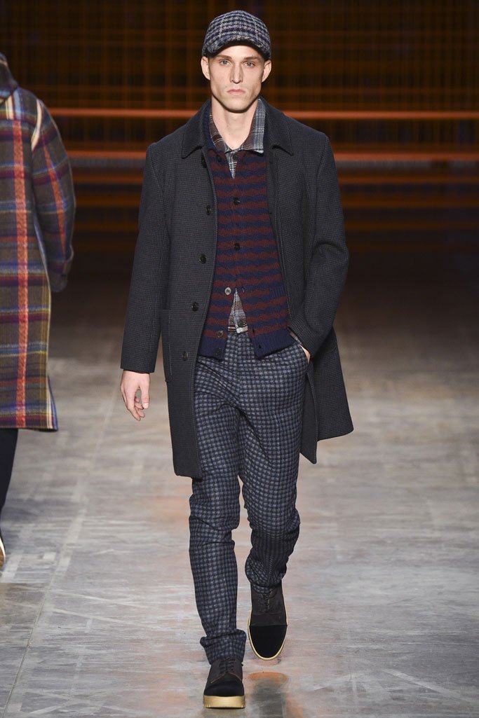 Missoni（米索尼）2025米兰时装周男装时装发布会