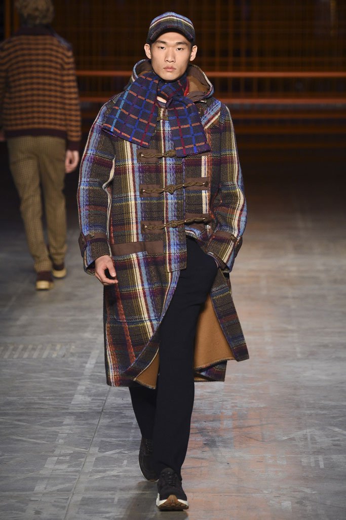 Missoni（米索尼）2025米兰时装周男装时装发布会