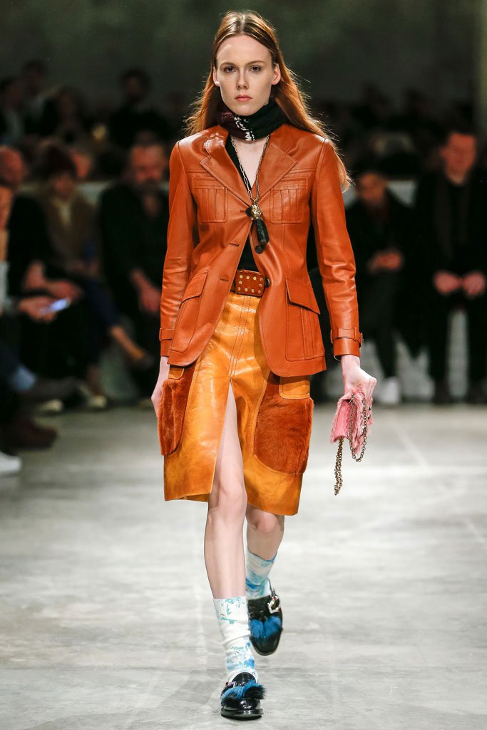 Prada（普拉达）2025米兰时装周男装秀