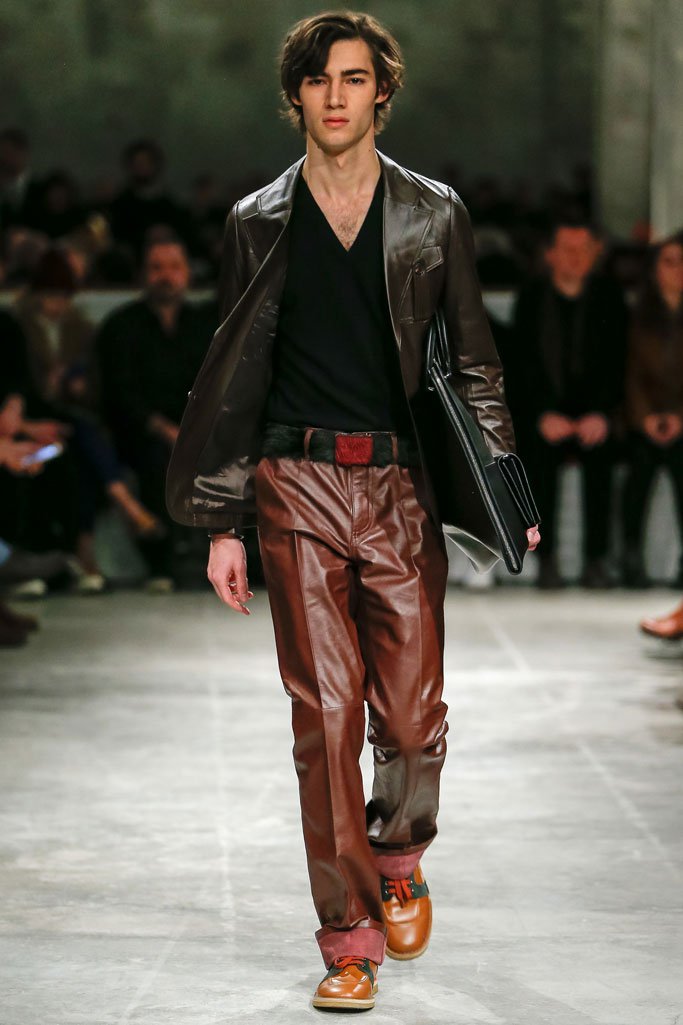 Prada（普拉达）2025米兰时装周男装秀