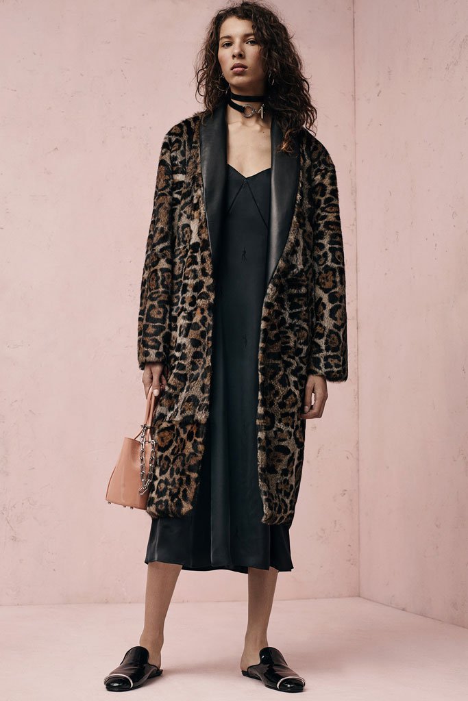 Alexander Wang 2025早春系列Lookbook