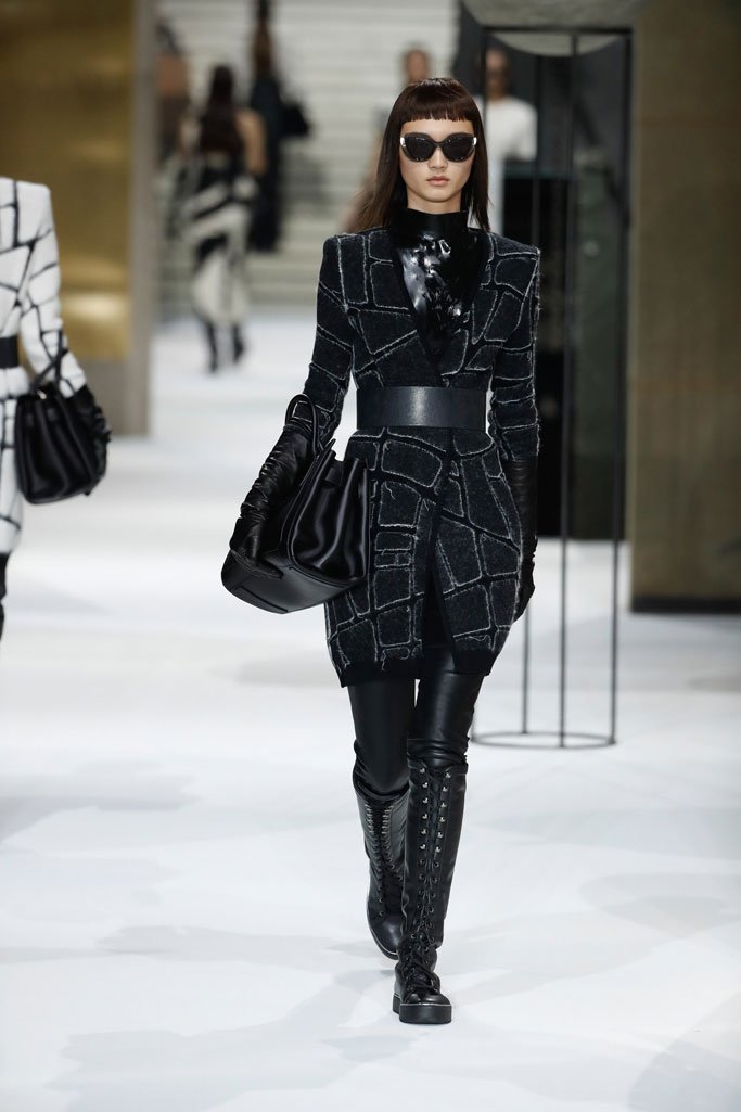 Max Mara（麦丝玛拉）2025上海时装周时装秀