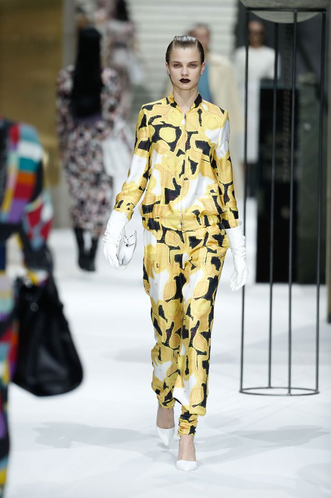 Max Mara（麦丝玛拉）2025上海时装周时装秀