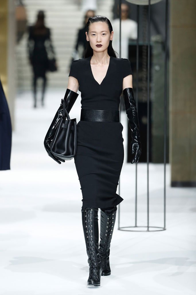 Max Mara（麦丝玛拉）2025上海时装周时装秀