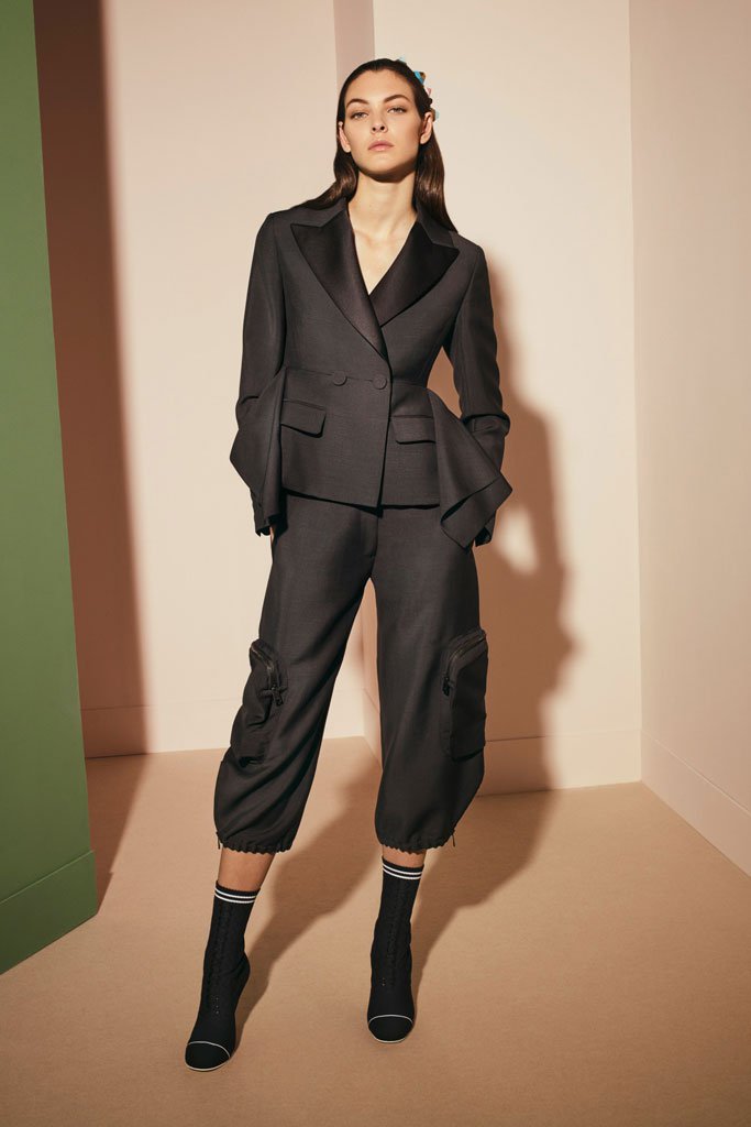 FENDI芬迪最新女装广告大片 FENDI 2025早秋系列时尚型录