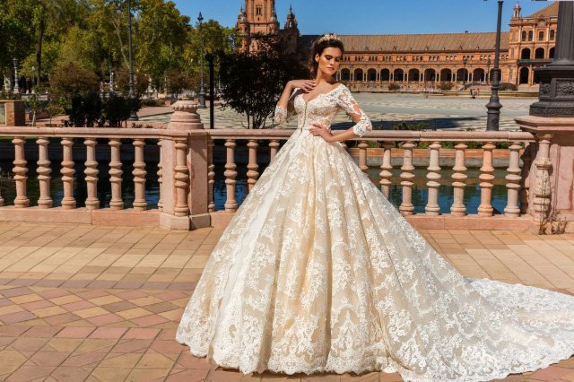 Crystal Design 2025 Sevilla婚纱系列