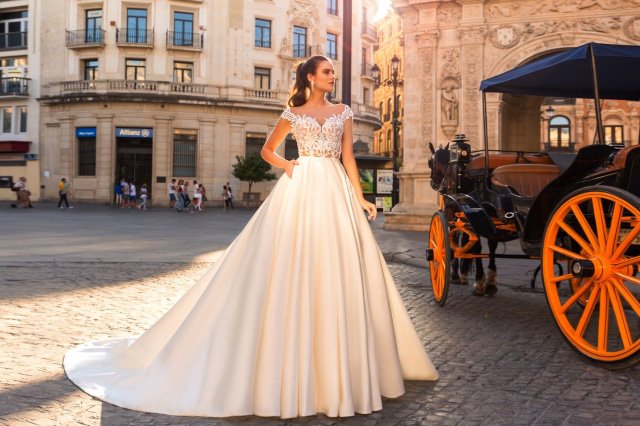 Crystal Design 2025 Sevilla婚纱系列