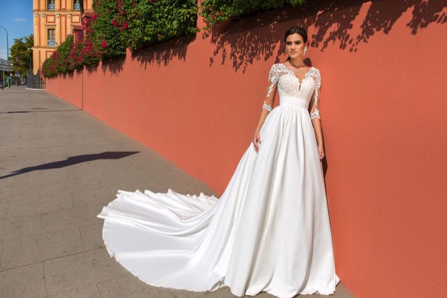 Crystal Design 2025 Sevilla婚纱系列