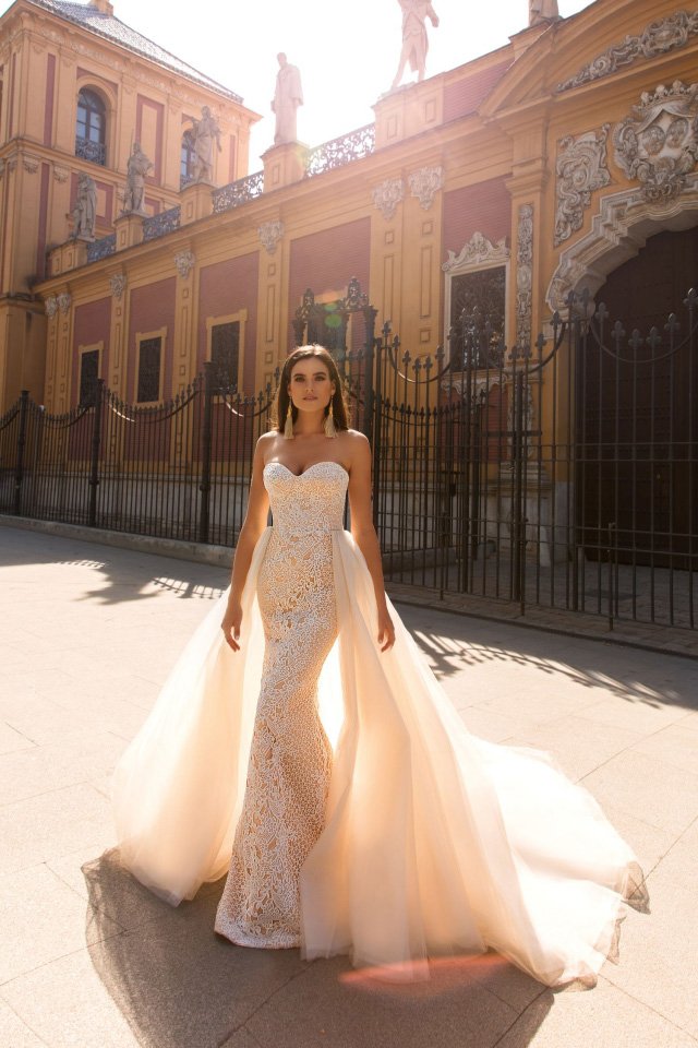 Crystal Design 2025 Sevilla婚纱系列