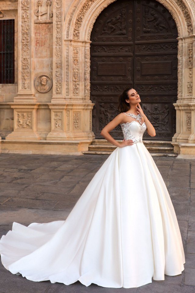 Crystal Design 2025 Sevilla婚纱系列