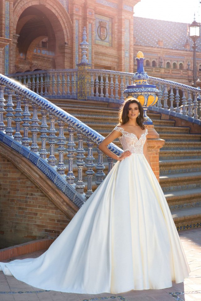 Crystal Design 2025 Sevilla婚纱系列