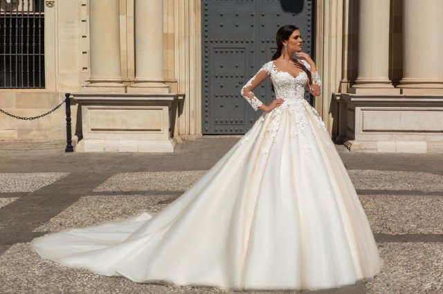 Crystal Design 2025 Sevilla婚纱系列