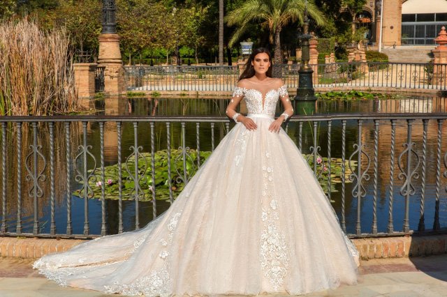 Crystal Design 2025 Sevilla婚纱系列