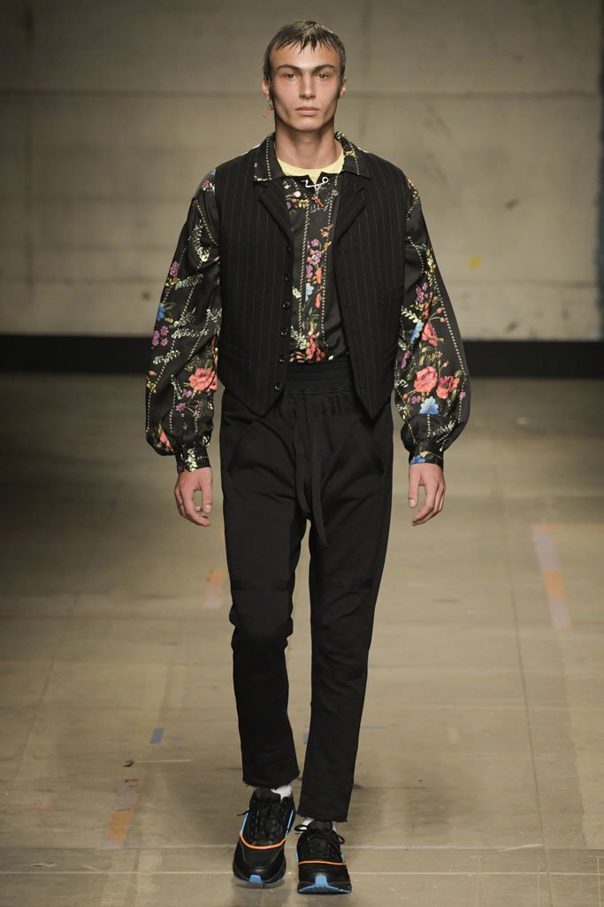 Topman Design 2025伦敦时装发布会男装秀