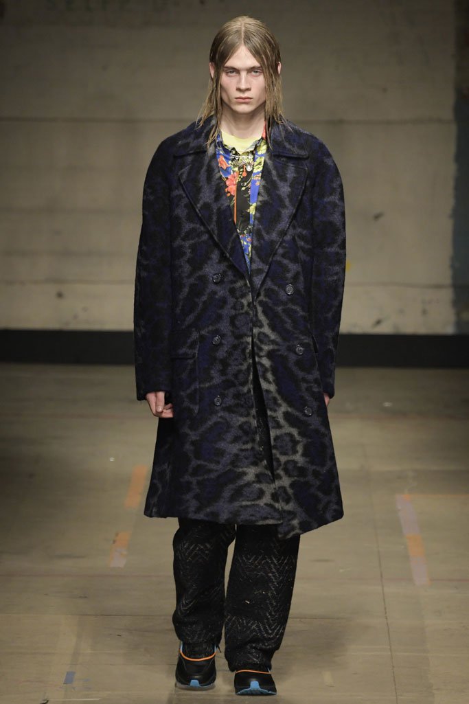 Topman Design 2025伦敦时装发布会男装秀