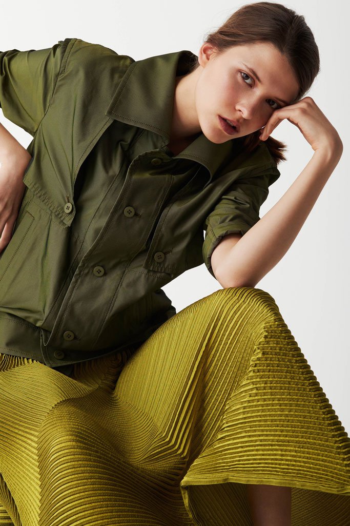 Issey Miyake 2025早秋女装品牌广告大片