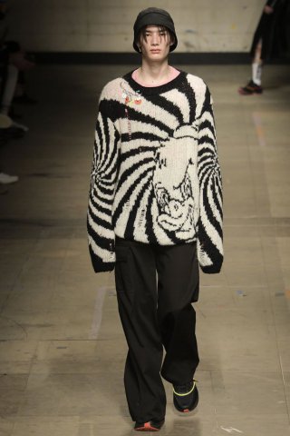 Topman Design 2025伦敦时装发布会男装秀