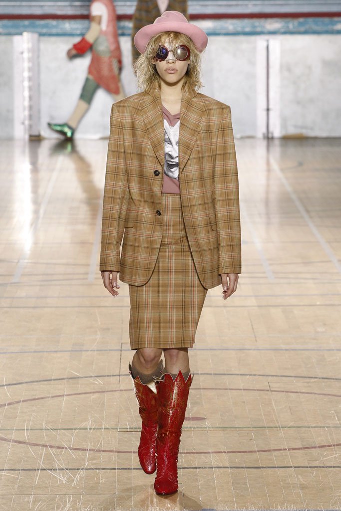 Vivienne Westwood 2025伦敦时装发布会时装秀