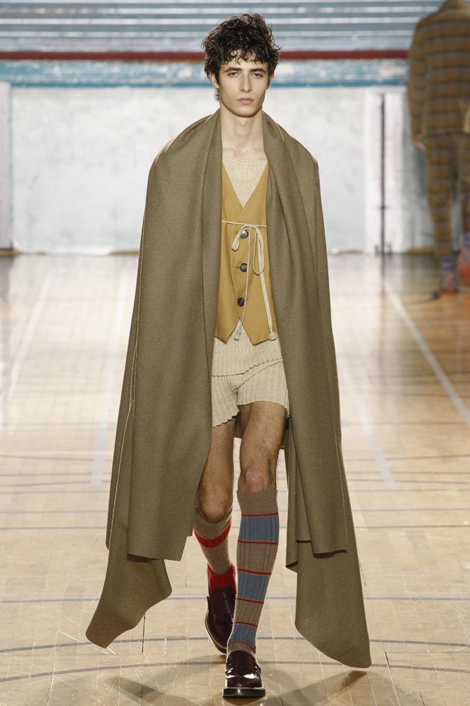 Vivienne Westwood 2025伦敦时装发布会时装秀