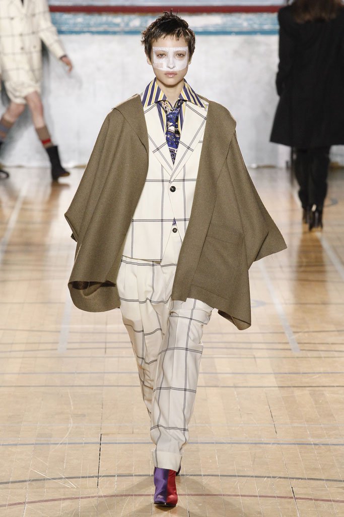 Vivienne Westwood 2025伦敦时装发布会时装秀