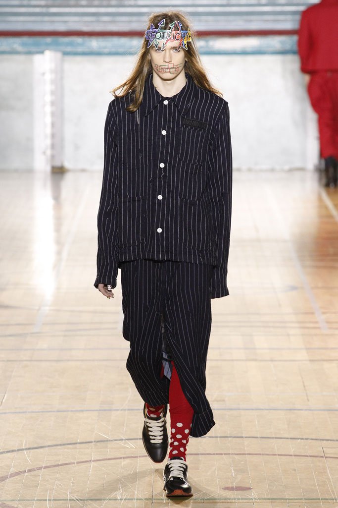 Vivienne Westwood 2025伦敦时装发布会时装秀