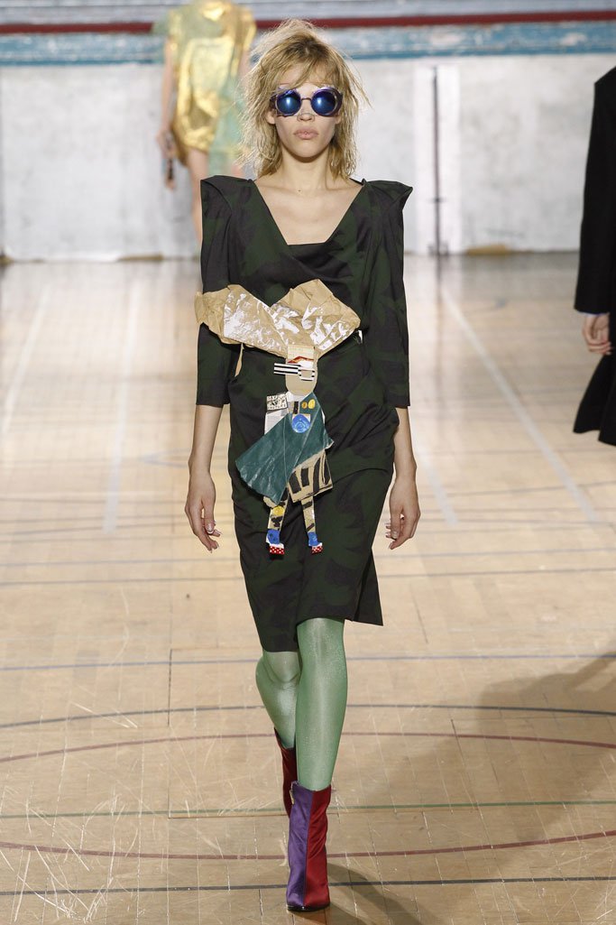 Vivienne Westwood 2025伦敦时装发布会时装秀