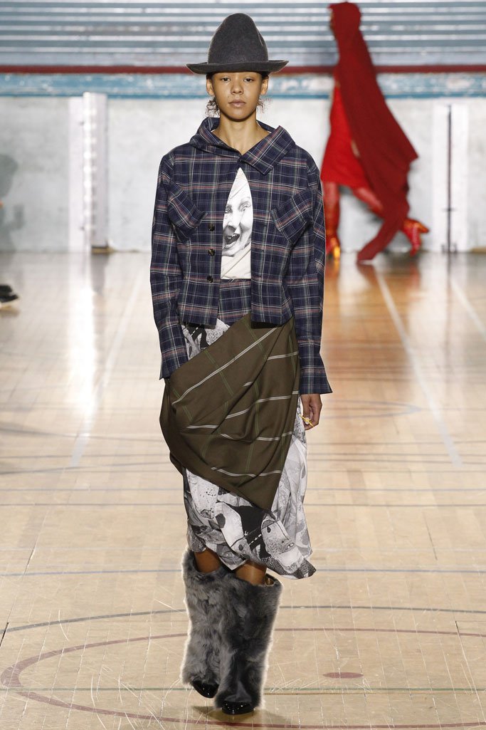 Vivienne Westwood 2025伦敦时装发布会时装秀