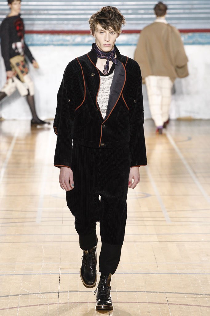 Vivienne Westwood 2025伦敦时装发布会时装秀