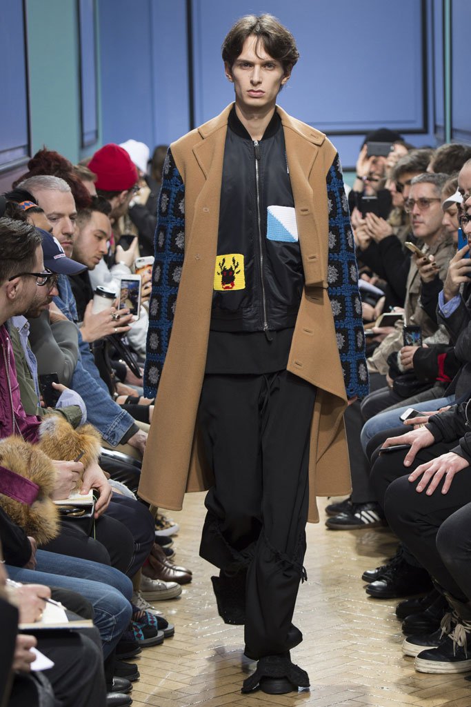 J.W.Anderson 2025伦敦时装周秋冬男装秀