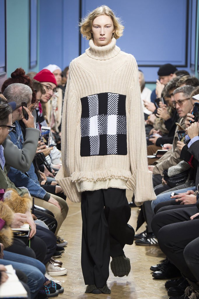 J.W.Anderson 2025伦敦时装周秋冬男装秀