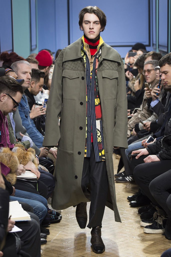 J.W.Anderson 2025伦敦时装周秋冬男装秀