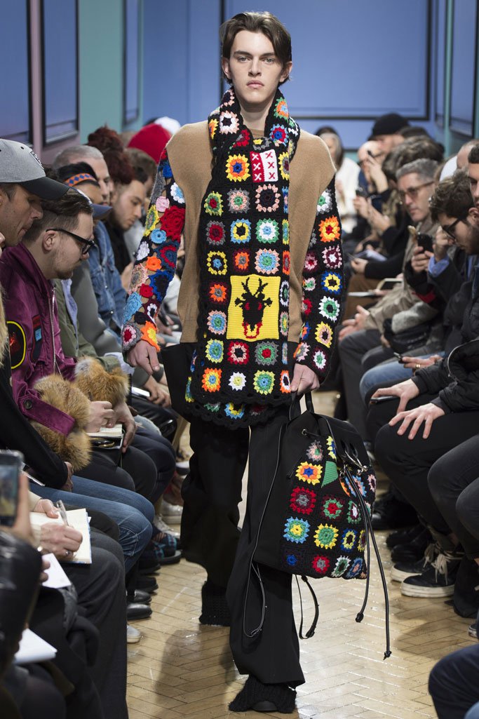 J.W.Anderson 2025伦敦时装周秋冬男装秀