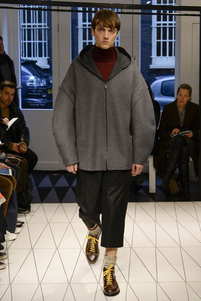 Chalayan（卡拉扬）2025伦敦时装周男装秀