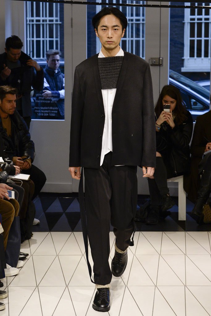 Chalayan（卡拉扬）2025伦敦时装周男装秀