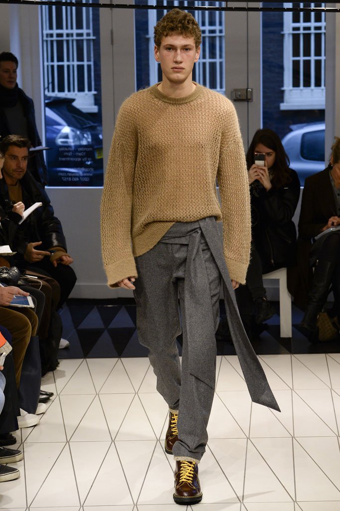 Chalayan（卡拉扬）2025伦敦时装周男装秀