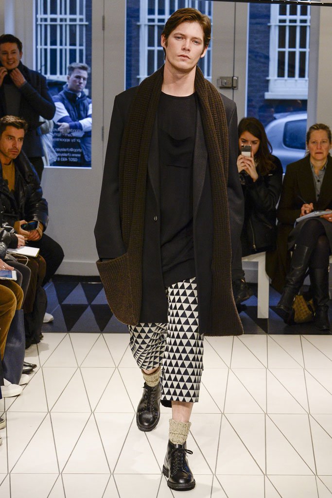 Chalayan（卡拉扬）2025伦敦时装周男装秀