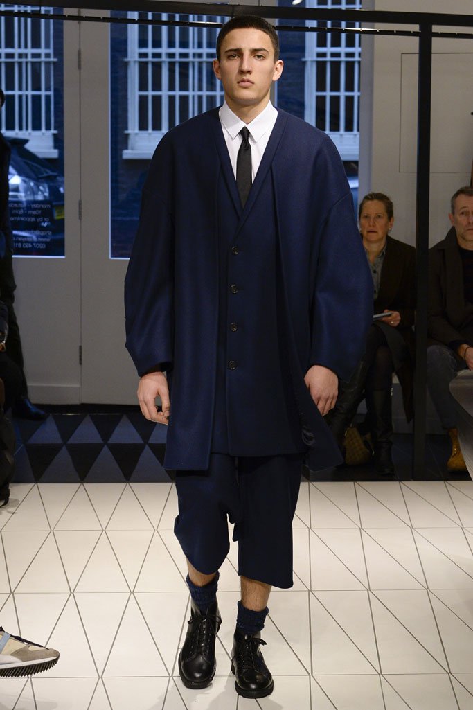 Chalayan（卡拉扬）2025伦敦时装周男装秀